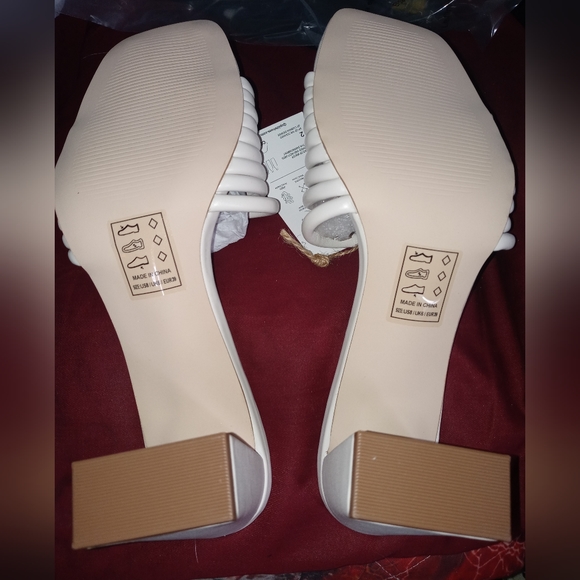 NWT One Planet by Qupid Ivory color sandals size 8 - Picture 4 of 5